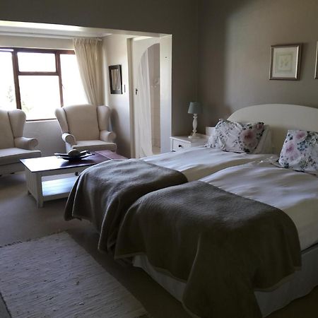 Point Lodge Книсна Екстериор снимка